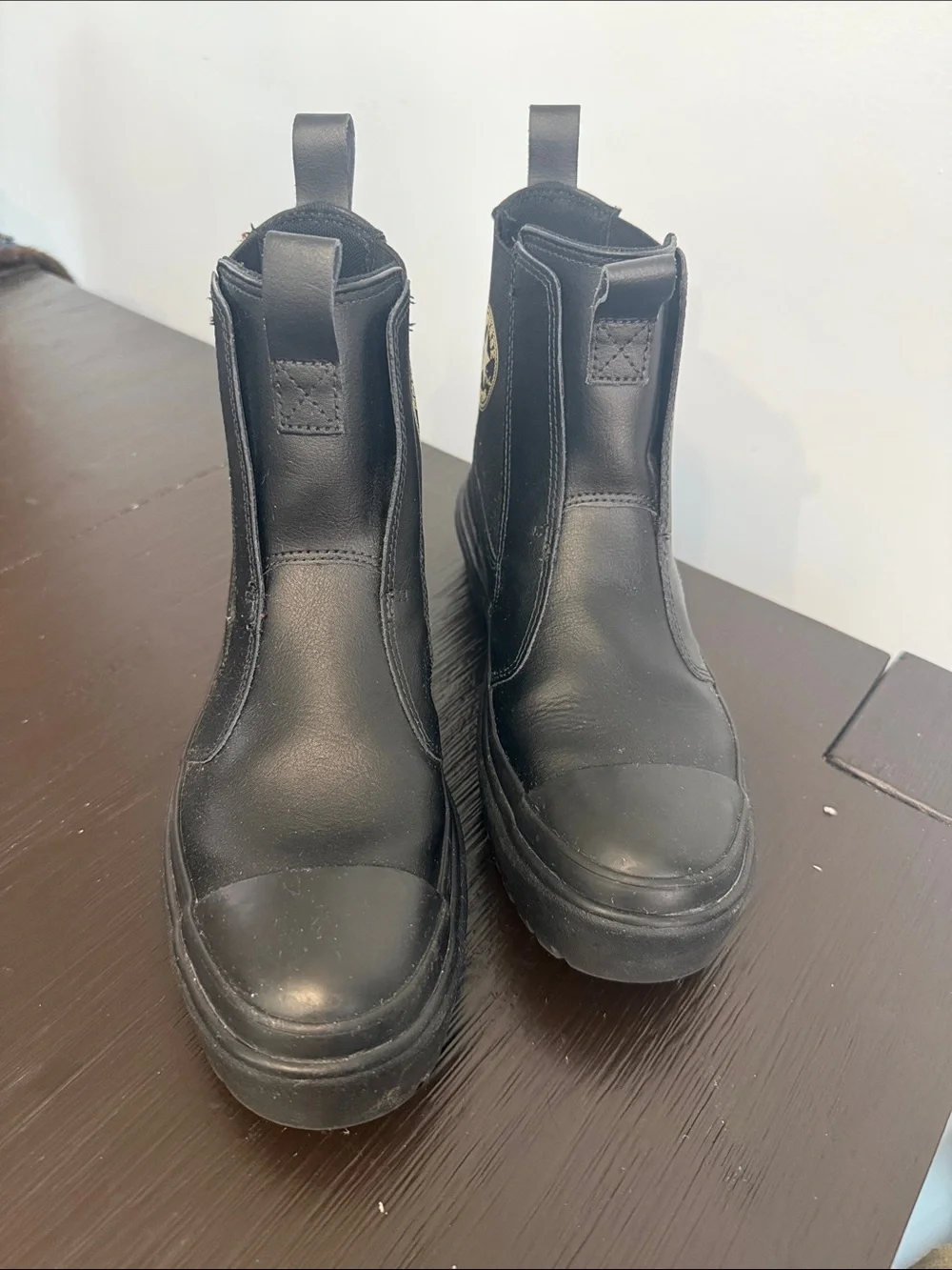 LIKE NEW Converse Black Leather Platform Chelsea Boots with All Star Patch